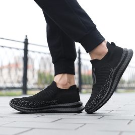 Mesh fashion running shoes large yard portable socks