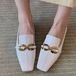 Retro Metal Buckle Crocodile Pattern Leather Shoes